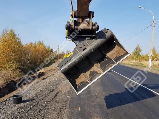 Ковш планировочный Профессионал с гидроцилиндрами наклона SB-16-20(08)sN